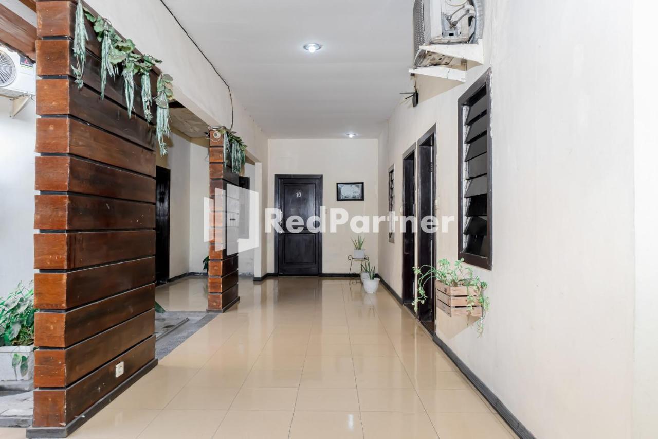 Cherry Pink Hotel Medan Mitra Reddoorz Экстерьер фото